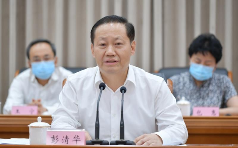 省委省政府召开全省推动制造业高质量发展现场会，彭清华尹力出席并讲话